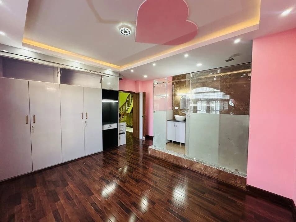 House For Sale At Aarubari 5