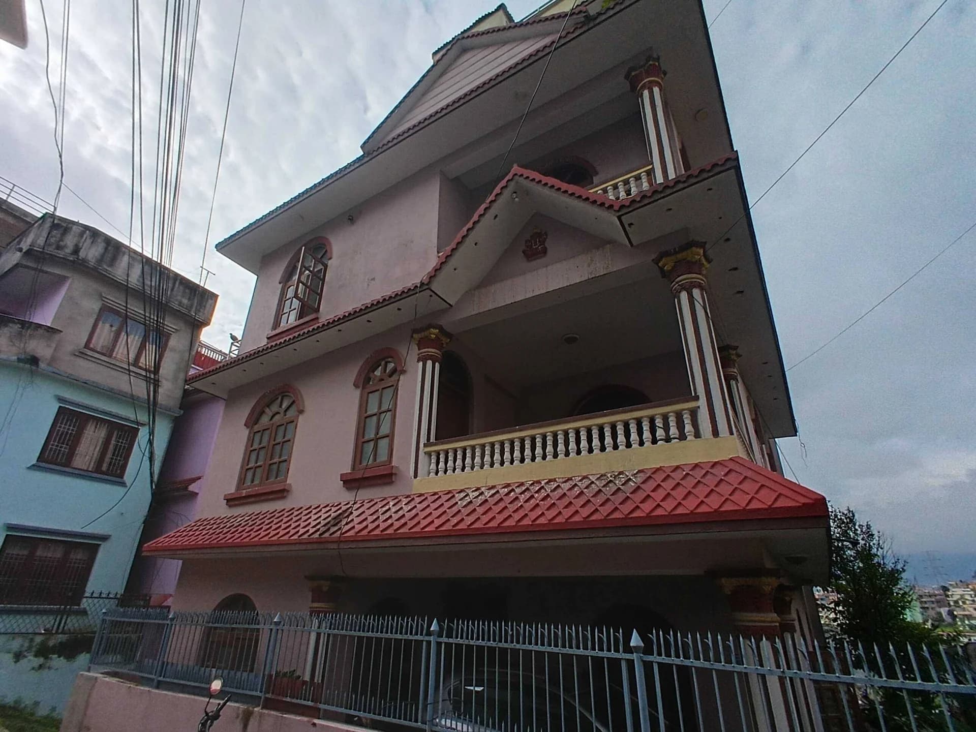 House For Sale At Syuchatar 2