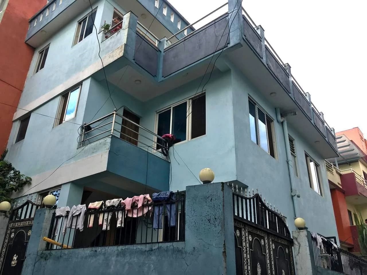 House For Sale At Mandikatar 1
