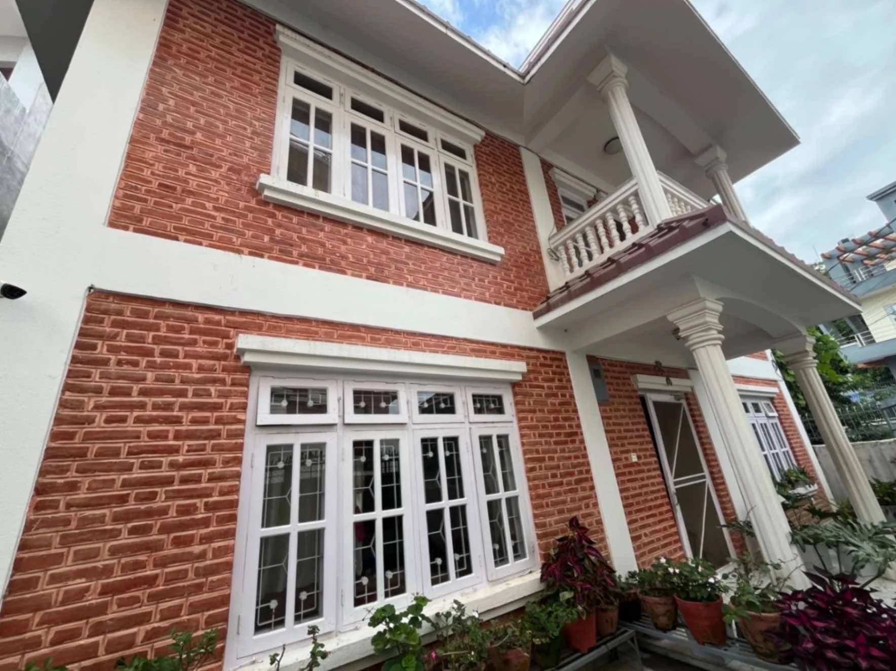 House For Sale At Nakhipot 3