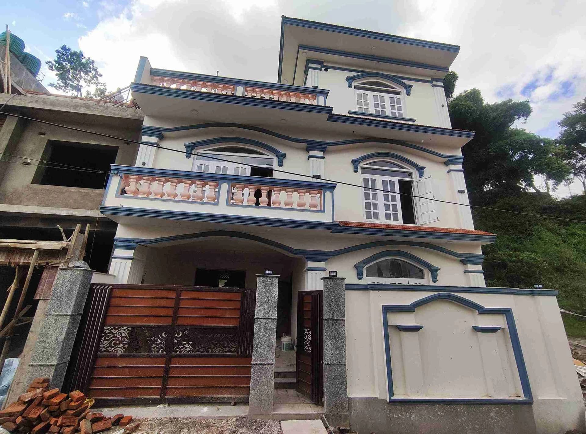 House For Sale At Aarubari 1