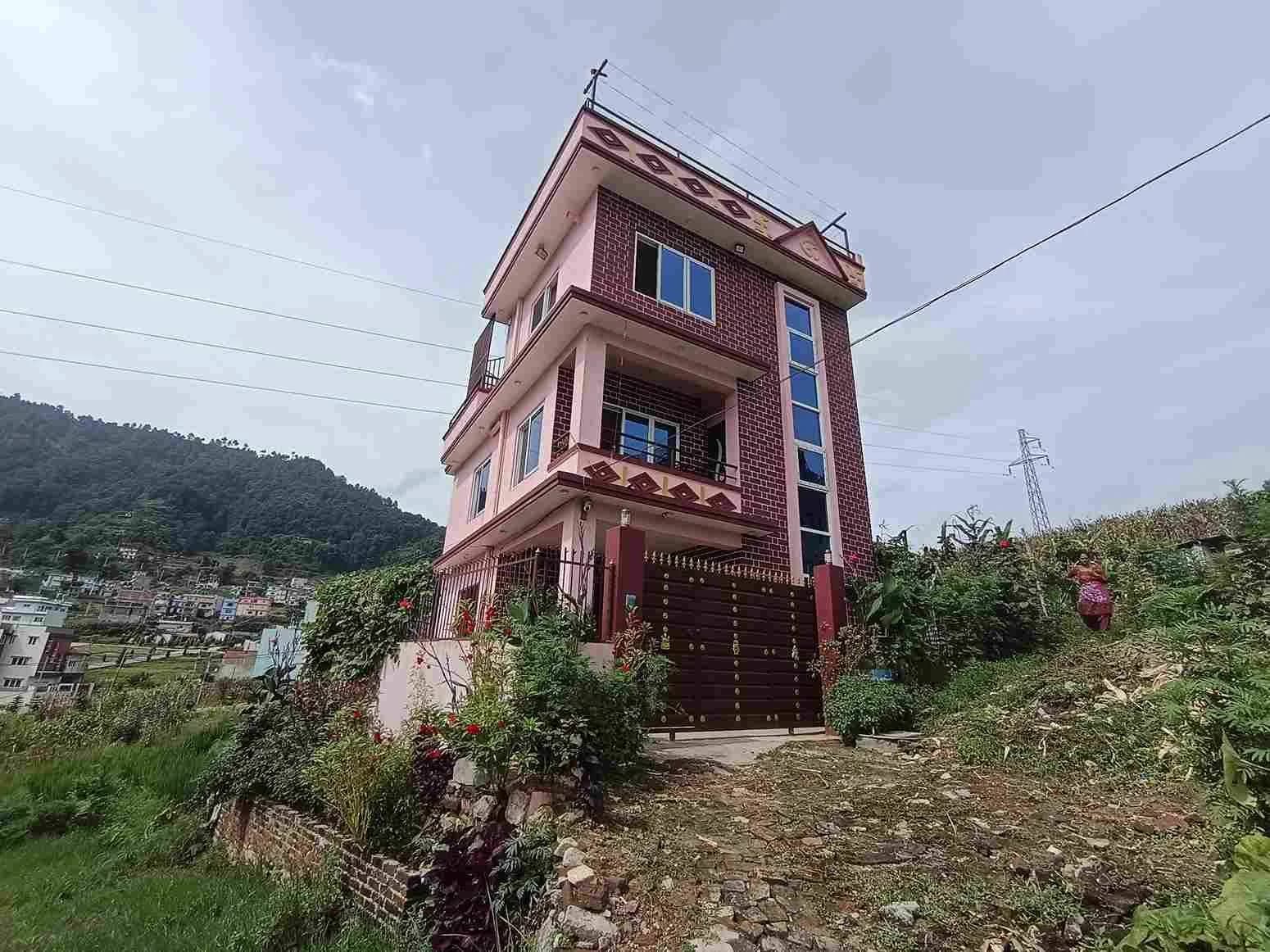 House For Sale At Sipadol 1