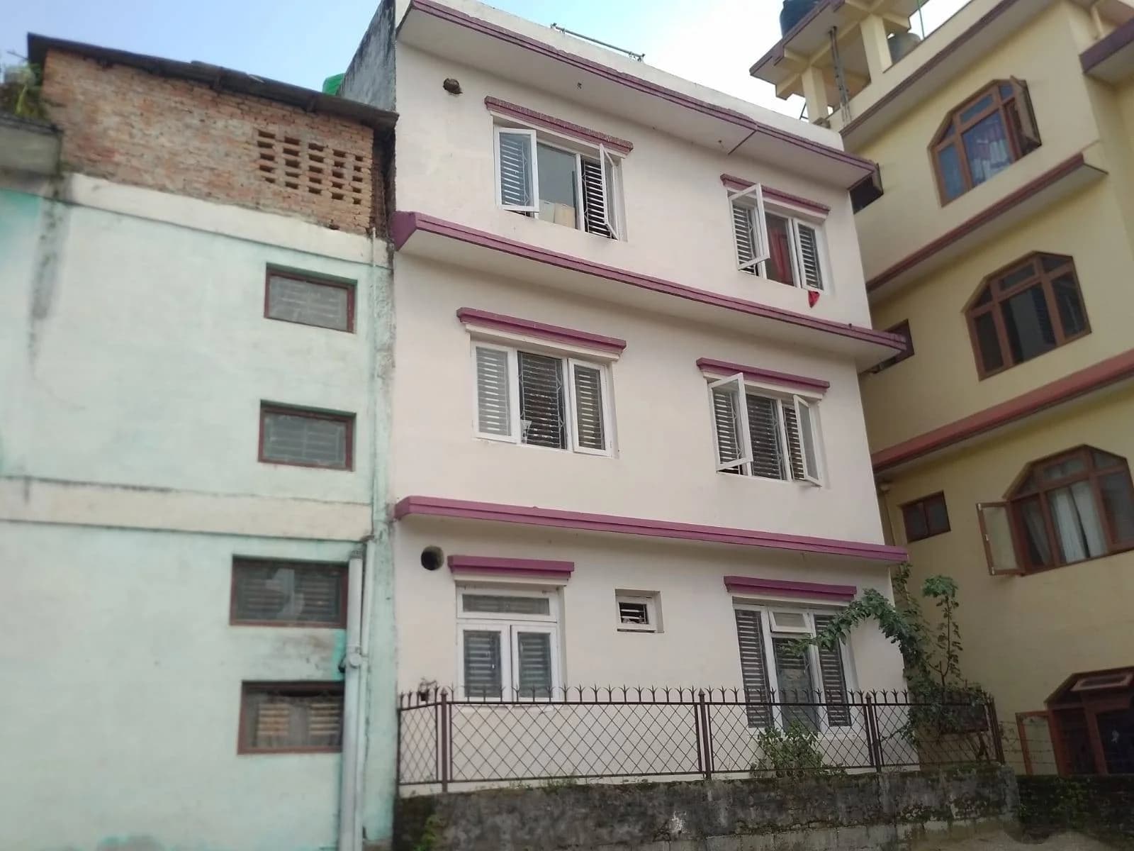 House For Sale At Kapan 3